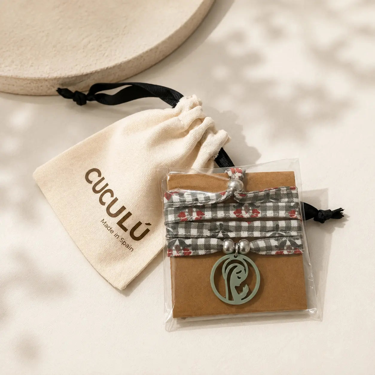 Collar / Pulsera Virgencita