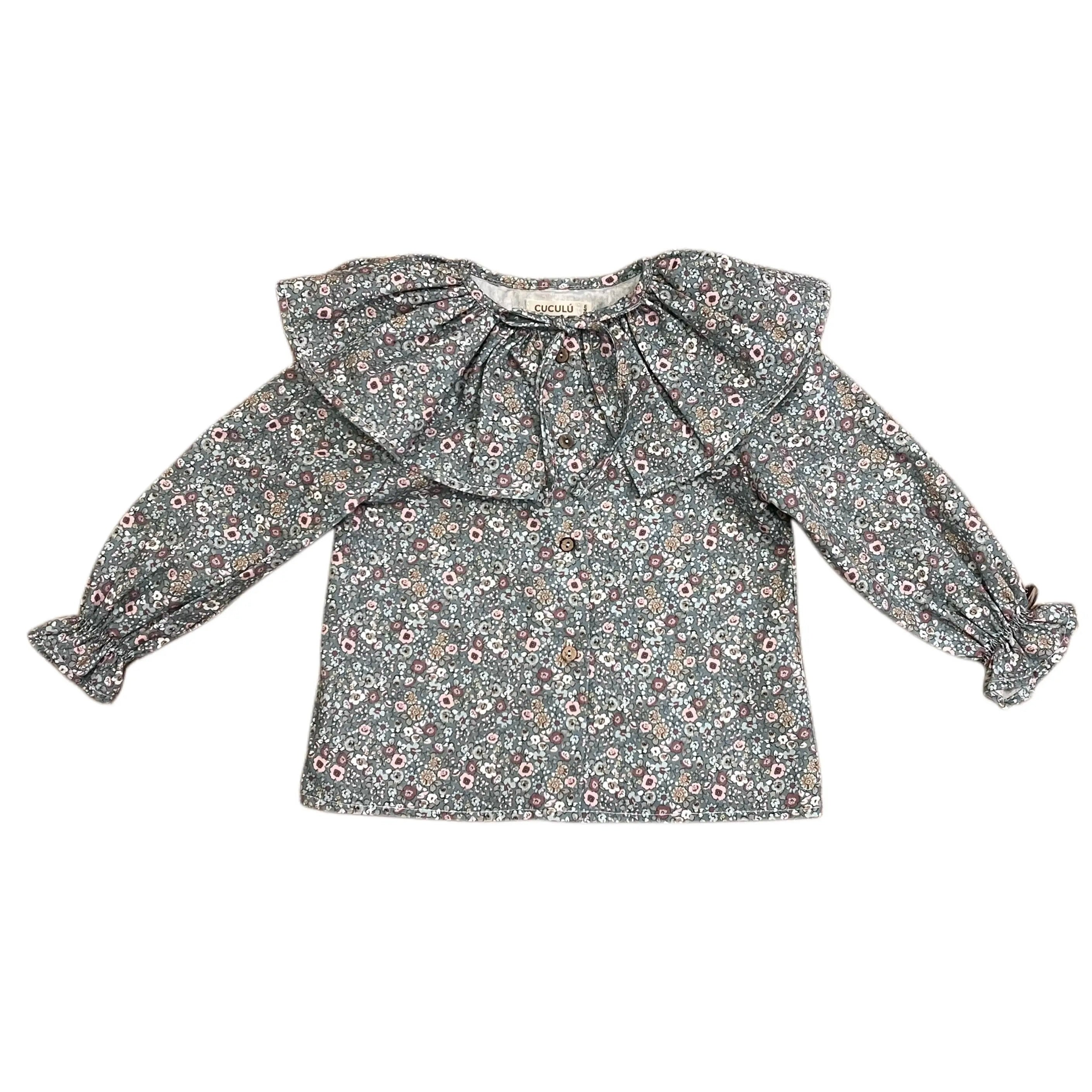 Camisa cuello capa mini flor