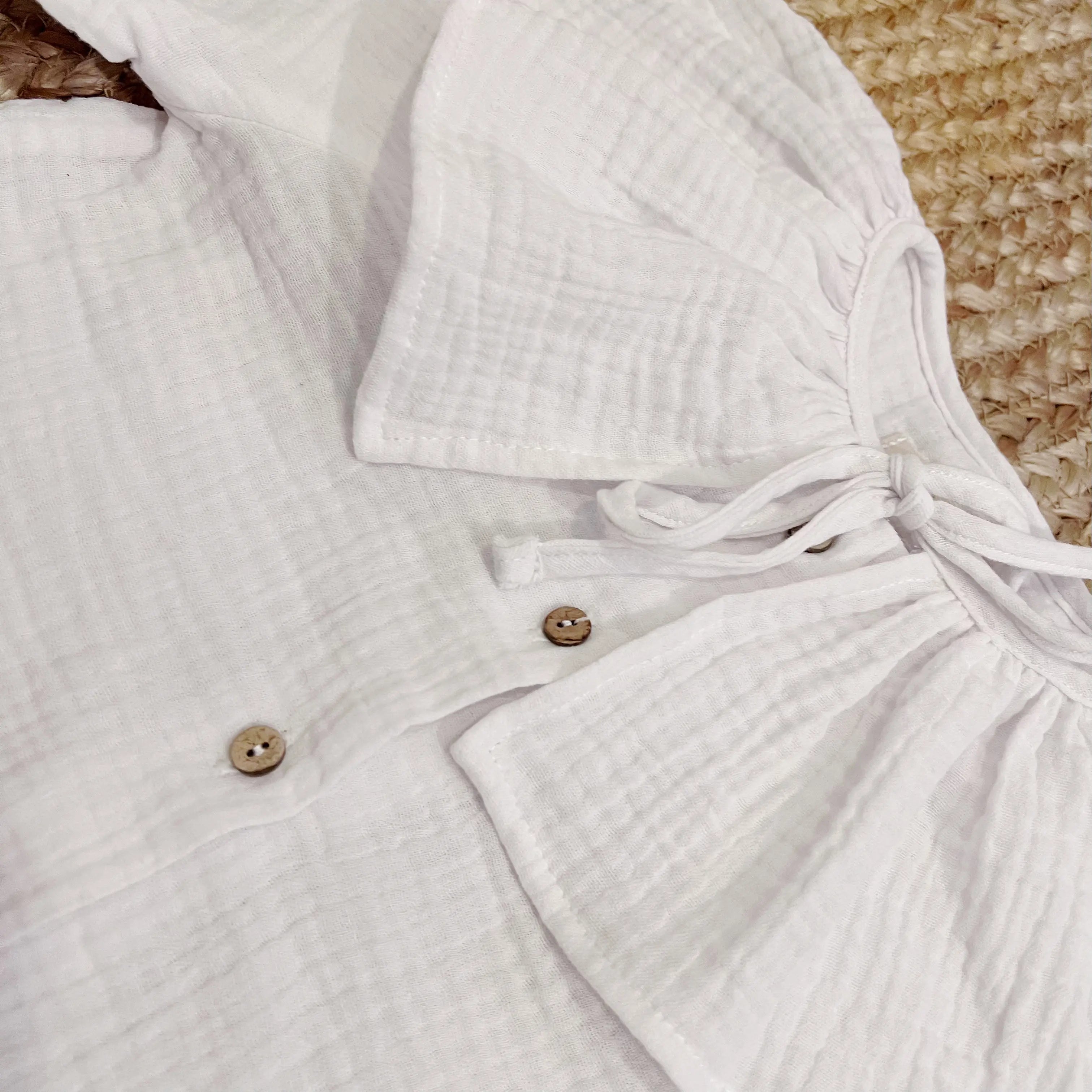 Camisa cuello capa blanca